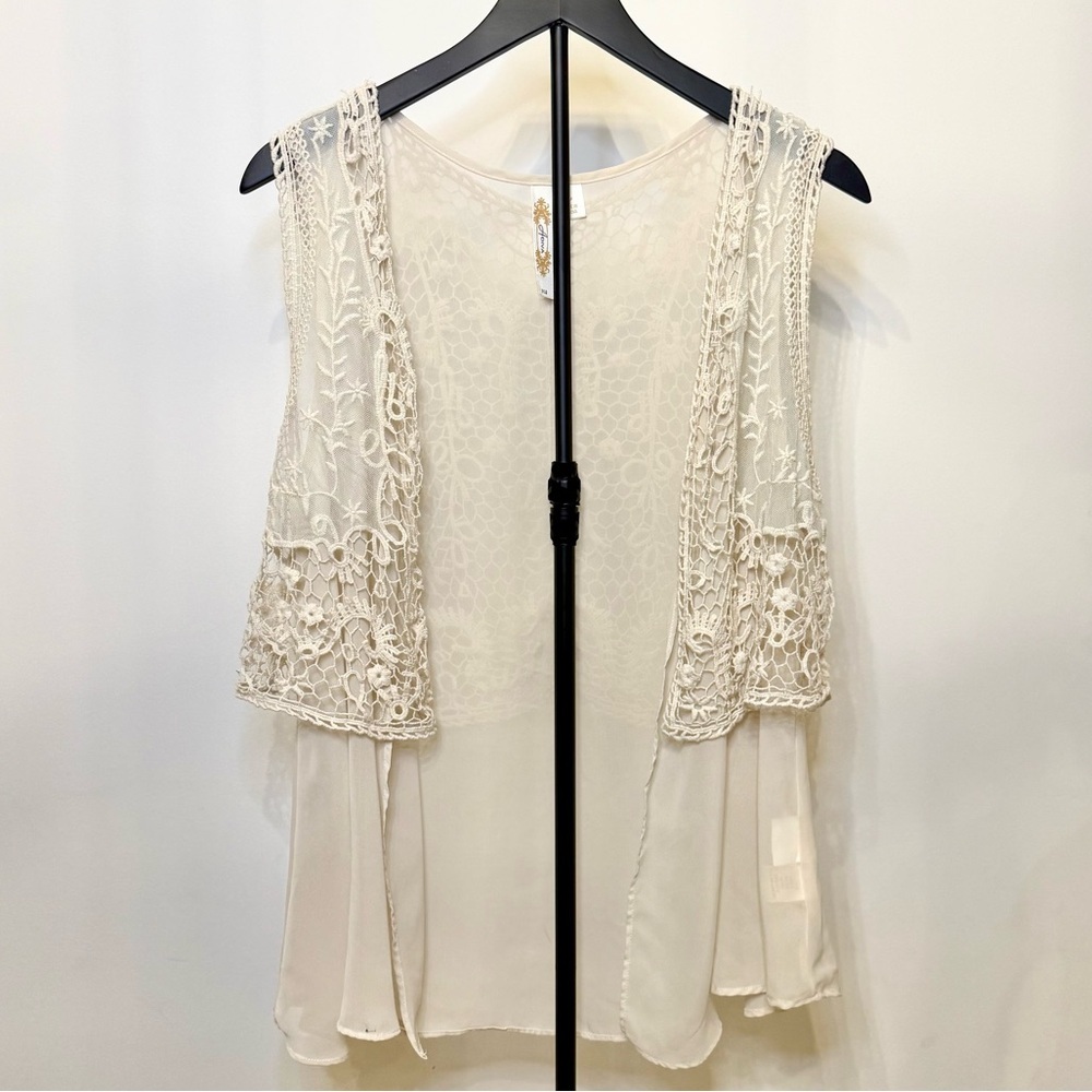 Boho Cottagecore Ethereal Whimsical Romantic Modern Victorian‎ Cream Lace Vest